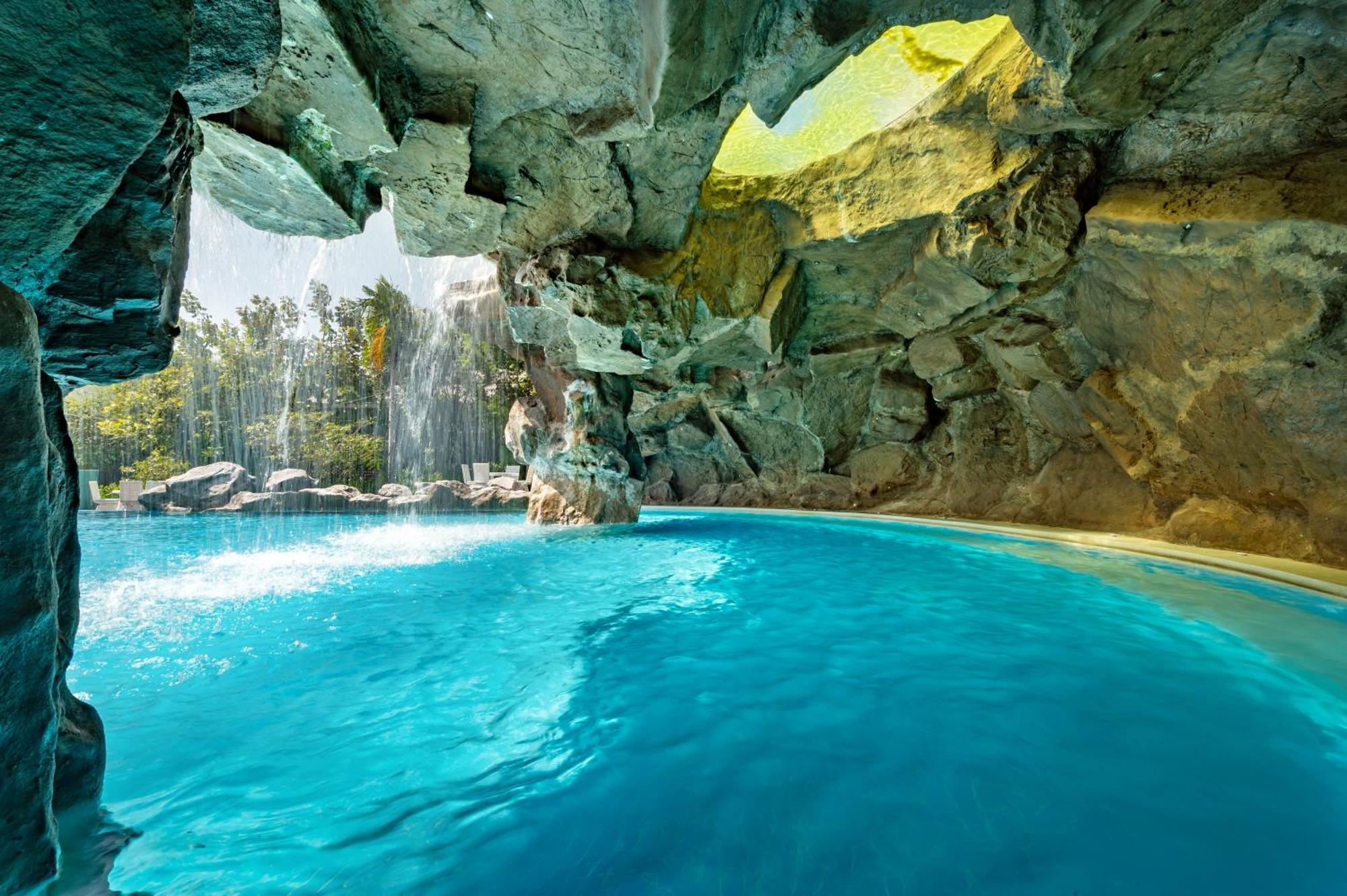 Phukalini Luxury Pool Villa&Onsen-SHA Plus Certified Hua Hin Bagian luar foto